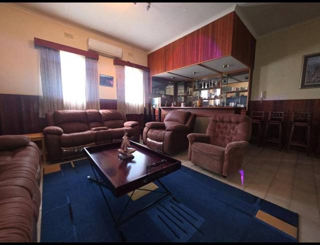 4 BEDROOM HOUSE FOR SALE IN BRACKENHURST